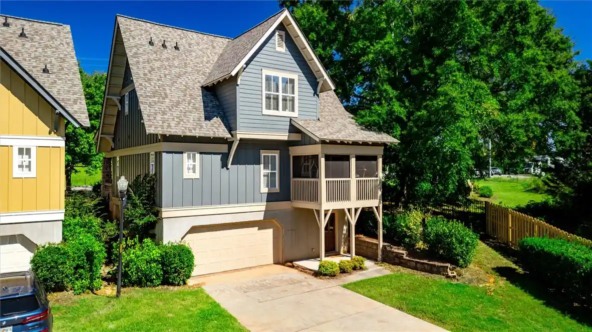 Listing Photo 2 - Condo for sale in 101 W Ln located at 101 W Ln, Clemson, SC 29631 - Unit #1007