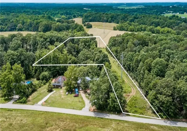 Photo 2 of Land for sale at 859 Eastview Dr, Pendleton, SC 29670 | MLS# 20307111 | Listing updated on 2026-10-08