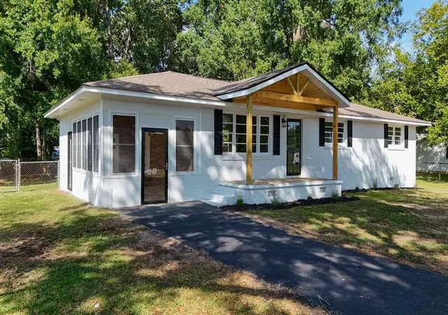 Photo 1 of Single family home for sale at 101 Skyland Dr, Belton, SC 29627 | MLS# 20307119 | Listing updated on 2026-10-20