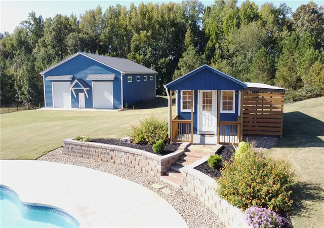 Photo 3 of Single family home for sale at 104 Clara Smith Ln, Piedmont, SC 29673 | MLS# 20307038 | Listing updated on 2026-10-15