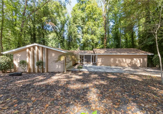 Photo 1 of Single family home for sale at 101 Briar Crk Ln, Anderson, SC 29621 | MLS# 20307027 | Listing updated on 2026-10-24