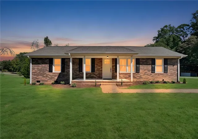 Photo 1 of Single family home for sale at 105 Summer St, Easley, SC 29642 | MLS# 20307120 | Listing updated on 2026-10-09