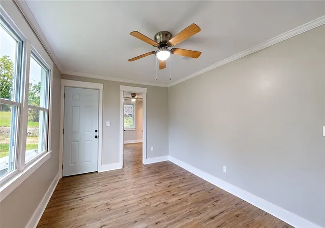 Photo 3 of Single family home for sale at 1924 Dobbins Ave, Anderson, SC 29625 | MLS# 20307169 | Listing updated on 2026-10-26