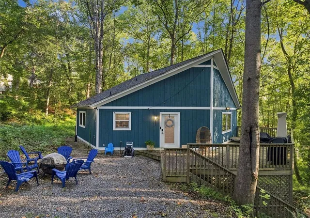 Photo 3 of Single family home for sale at 111 Lazy River Ln, Easley, SC 29640 | MLS# 20307187 | Listing updated on 2026-10-22