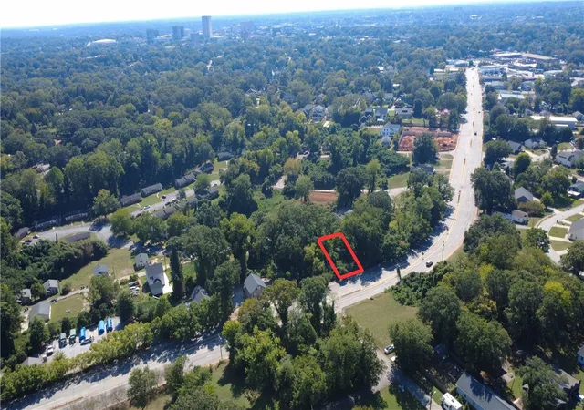 Land for sale at 428 Rutherford Rd, Greenville, SC 29609 | MLS# 20307170