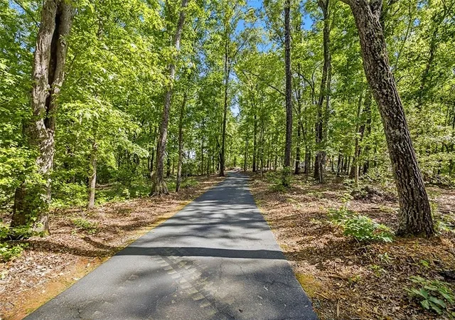 Photo 4 of Single family home for sale at 20 Sunset View Ln, Marietta, SC 29661 | MLS# 20307189 | Listing updated on 2026-10-10