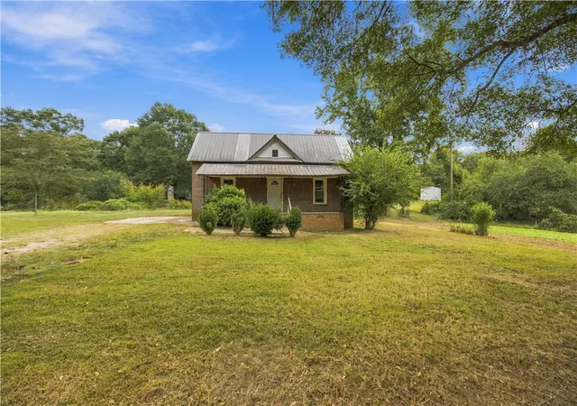 Photo 1 of Single family home for sale at 108 Mattison Dr, Williamston, SC 29697 | MLS# 20307183 | Listing updated on 2026-10-10