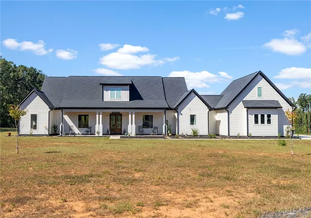 Photo 1 of Single family home for sale at 303 Bagwell Dr, Honea Path, SC 29654 | MLS# 20307212 | Listing updated on 2026-10-12