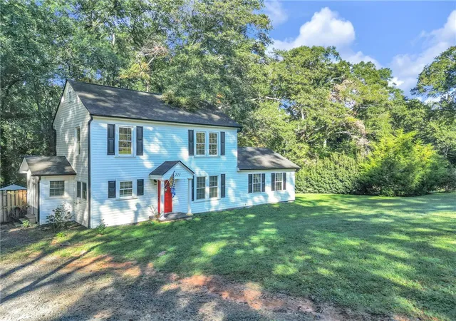Photo 2 of Single family home for sale at 221 Ann St, Pickens, SC 29671 | MLS# 20307167 | Listing updated on 2026-10-26