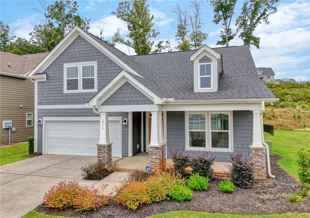 Photo 2 of Single family home for sale at 210 Founders Blvd, Central, SC 29630 | MLS# 20307192 | Listing updated on 2026-10-20