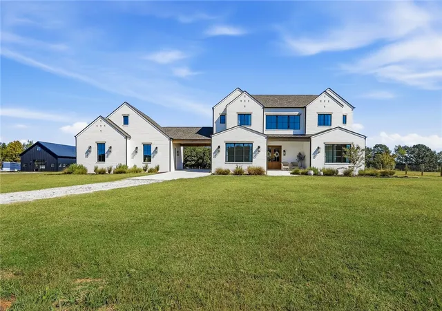 Single family home for sale at 2811 Lebanon Rd, Pendleton, SC 29670 | MLS# 20306983