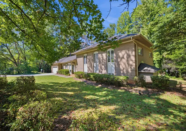 Photo 3 of Single family home for sale at 107 Ashley Rd, Clemson, SC 29631 | MLS# 20307241 | Listing updated on 2026-10-28