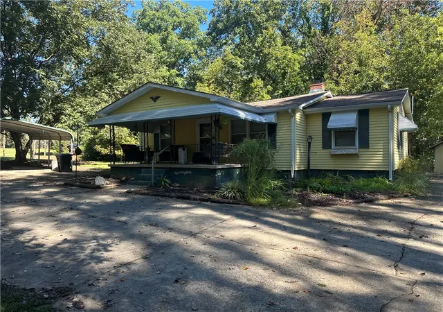 Photo 2 of Single family home for sale at 115 Tyler Dr, Salem, SC 29676 | MLS# 20307244 | Listing updated on 2026-10-25