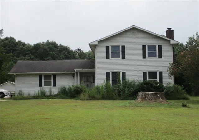 Single family home for sale at 4320 Midway Rd, Belton, SC 29627 | MLS# 20307200