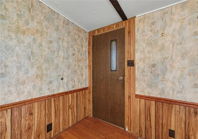 Photo 3 of Manufactured home for sale at 135 Liz Ln, Easley, SC 29642 | MLS# 20307264 | Listing updated on 2026-10-28