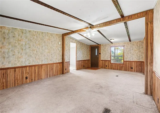 Photo 4 of Manufactured home for sale at 135 Liz Ln, Easley, SC 29642 | MLS# 20307264 | Listing updated on 2026-10-28