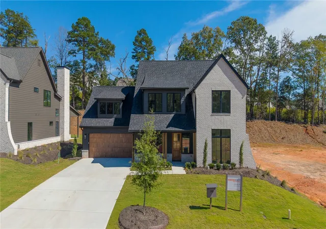 Photo 2 of Single family home for sale at 305 Heather Dr, Clemson, SC 29630 | MLS# 20306779 | Listing updated on 2026-10-23