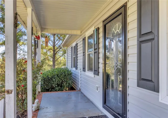 Photo 3 of Single family home for sale at 215 Lakewood Dr, Pickens, SC 29671 | MLS# 20307292 | Listing updated on 2026-10-26
