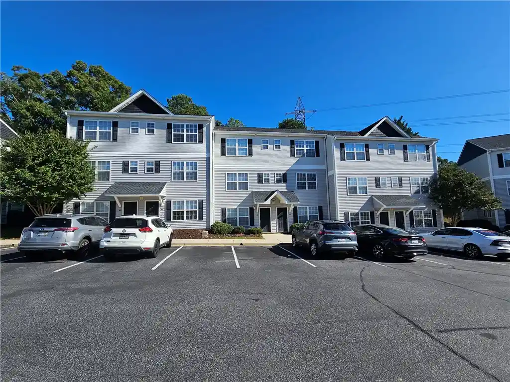 Listing Photo 2 - Condo for sale in 236 Campus Dr located at 236 Campus Dr, Central, SC 29630 - Unit 236 Campus Dr