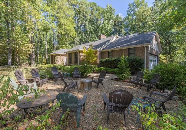 Photo 4 of Single family home for sale at 302 Brighton Rd, Anderson, SC 29621 | MLS# 20307016 | Listing updated on 2026-10-15