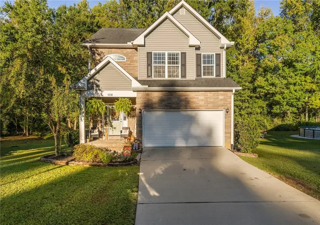 Photo 1 of Single family home for sale at 134 Royal Dr, Williamston, SC 29697 | MLS# 20307193 | Listing updated on 2026-10-26