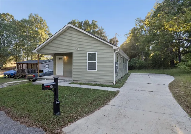 Photo 2 of Single family home for sale at 25 Jehue St, Williamston, SC 29697 | MLS# 20307256 | Listing updated on 2026-10-15