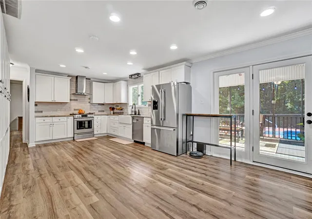 Photo 3 of Single family home for sale at 104 W Croydon Ct, Easley, SC 29642 | MLS# 20307253 | Listing updated on 2026-10-16