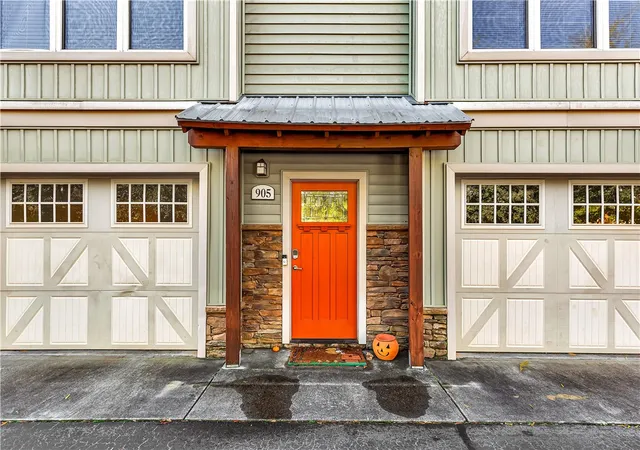 Photo 1 of Townhouse for sale at 203 Kelly Rd #905, Clemson, SC 29631 | MLS# 20307274 | Listing updated on 2026-10-15