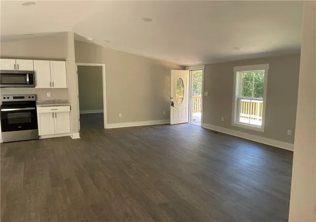 Photo 3 of Manufactured home for sale at 2048 Bolt Dr, Anderson, SC 29621 | MLS# 20308371 | Listing updated on 2026-10-20