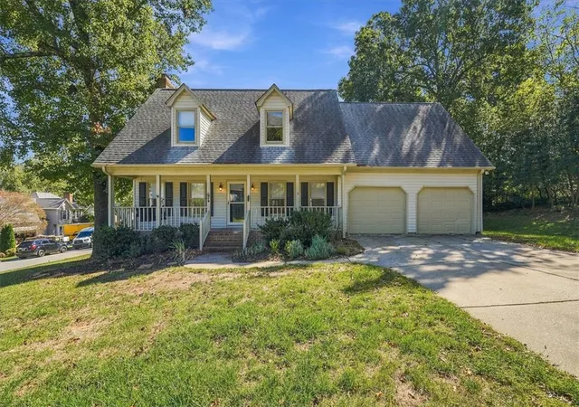 Photo 1 of Single family home for sale at 202 Bright Water Ln, Greenville, SC 29609 | MLS# 20308393 | Listing updated on 2026-10-16