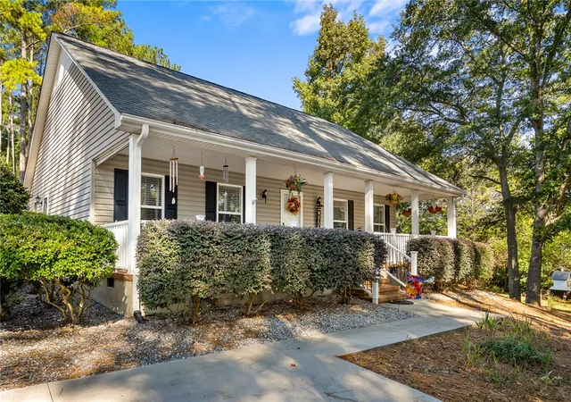 Photo 2 of Single family home for sale at 3401 Midway Rd, Anderson, SC 29621 | MLS# 20308390 | Listing updated on 2026-10-24