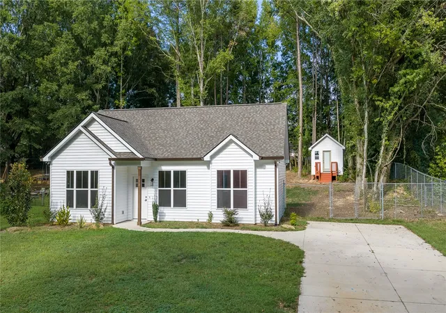 Photo 2 of Single family home for sale at 115 Cool Meadow Dr, Piedmont, SC 29673 | MLS# 20308422 | Listing updated on 2026-10-26