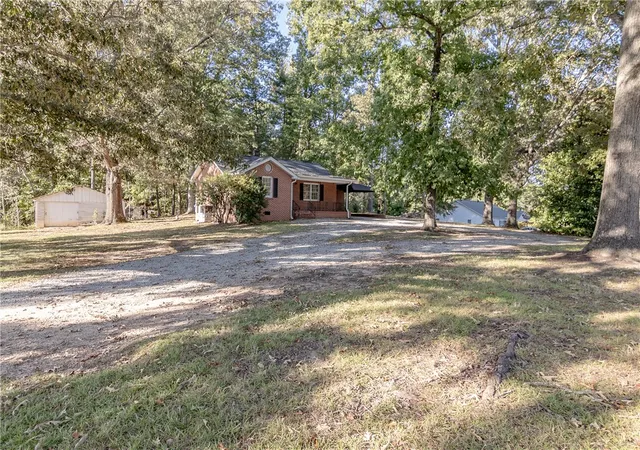 Photo 2 of Single family home for sale at 318 Zion Church Rd, Easley, SC 29642 | MLS# 20308380 | Listing updated on 2026-10-27