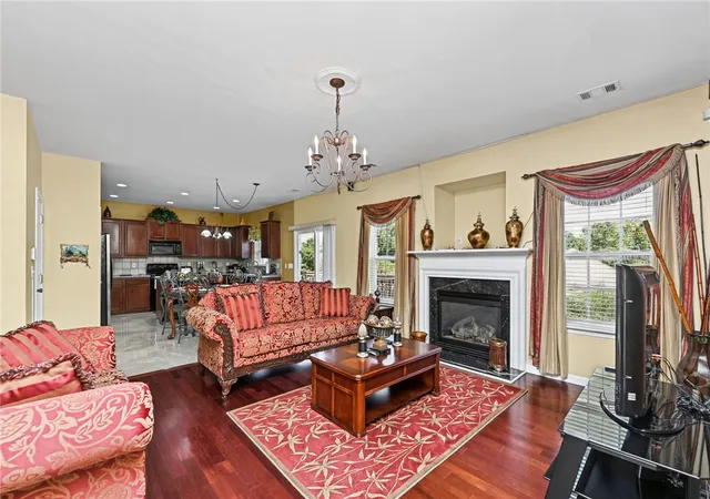 Photo 3 of Single family home for sale at 300 Bellarine Dr, Greenville, SC 29605 | MLS# 20308445 | Listing updated on 2026-10-19