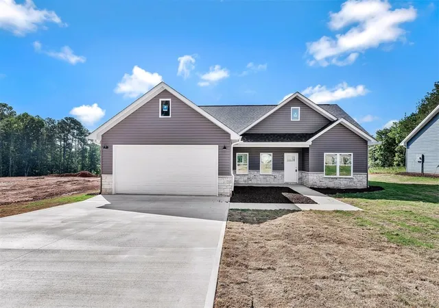 Photo 2 of Single family home for sale at 150 Sky Ln, Townville, SC 29689 | MLS# 20308453 | Listing updated on 2026-10-27