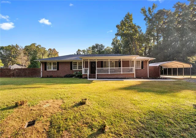 Single family home for sale at 304 Broyles Ave, Belton, SC 29627 | MLS# 20308461