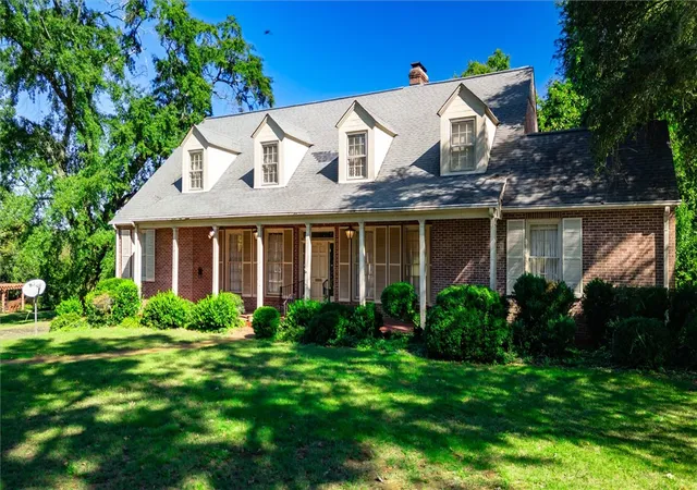 Photo 3 of Single family home for sale at 1806 Lindale Rd, Anderson, SC 29621 | MLS# 20308467 | Listing updated on 2026-10-25
