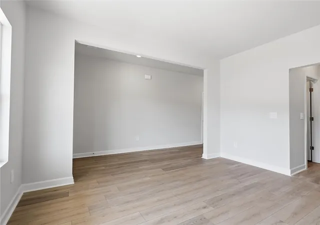 Photo 3 of Single family home for sale at 119 Swan Grv Trl, Fountain Inn, SC 29644 | MLS# 20306751 | Listing updated on 2026-10-19
