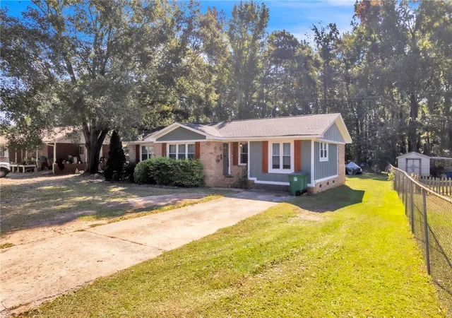 Photo 2 of Single family home for sale at 97 Parker St, Williamston, SC 29697 | MLS# 20307066 | Listing updated on 2026-10-20
