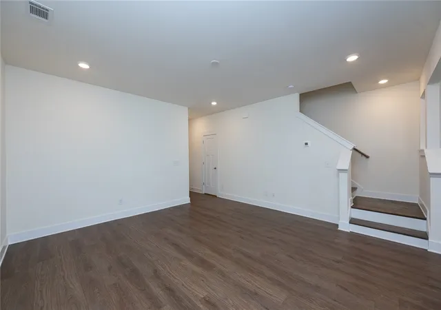 Photo 2 of Townhouse for sale at 71 Mardale Ln, Greenville, SC 29609 | MLS# 20308510 | Listing updated on 2026-10-27