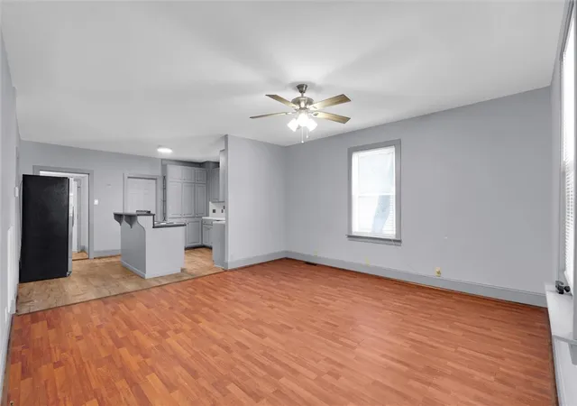 Photo 4 of Single family home for sale at 33 Ross St, Greenville, SC 29611 | MLS# 20308504 | Listing updated on 2026-10-20