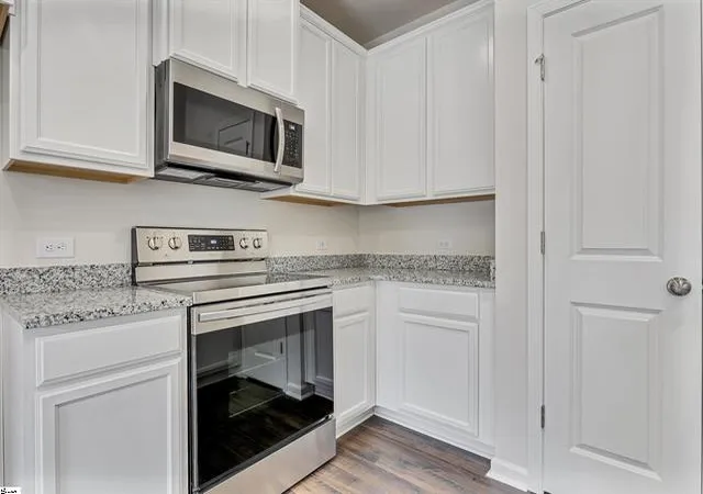 Photo 3 of Townhouse for sale at 511 Belgrove Way, Easley, SC 29640 | MLS# 20308520 | Listing updated on 2026-10-28