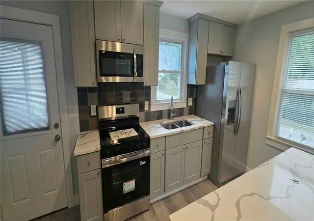 Photo 4 of Single family home for sale at 110 Rexton Dr, Anderson, SC 29621 | MLS# 20307306 | Listing updated on 2026-10-22