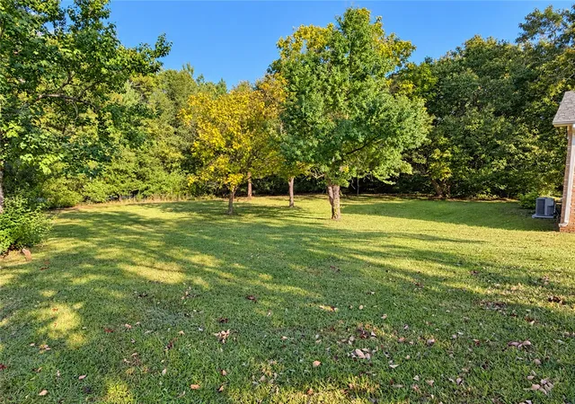 Photo 2 of Single family home for sale at 237 Skyland Dr, Westminster, SC 29693 | MLS# 20308429 | Listing updated on 2026-10-21
