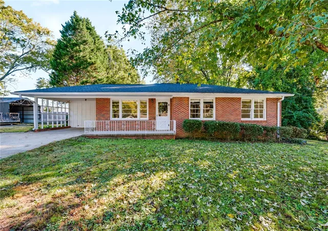 Photo 1 of Single family home for sale at 215 Cedar Cir, Easley, SC 29642 | MLS# 20308434 | Listing updated on 2026-10-25