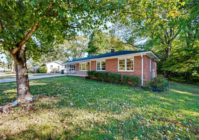 Photo 2 of Single family home for sale at 215 Cedar Cir, Easley, SC 29642 | MLS# 20308434 | Listing updated on 2026-10-25