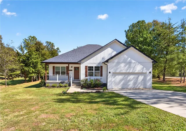 Photo 1 of Single family home for sale at 232 Bridgeview Dr, Anderson, SC 29625 | MLS# 20308552 | Listing updated on 2026-10-21