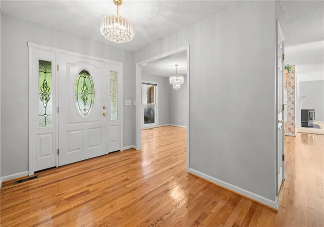 Photo 3 of Single family home for sale at 586 N Main St, Six Mile, SC 29682 | MLS# 20306995 | Listing updated on 2026-10-21