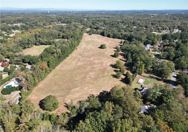 Photo 4 of Single family home for sale at 401 Rock Crk Rd, Clemson, SC 29631 | MLS# 20308584 | Listing updated on 2026-10-22