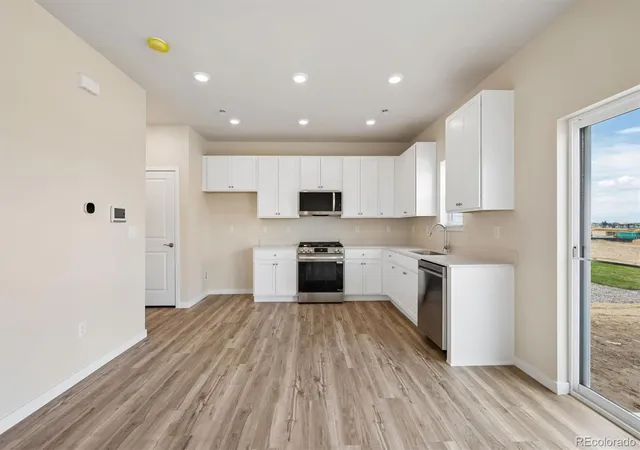 Photo 3 of Sale Pending at 19043 E 93rd Place, Commerce City, CO 80022 | MLS# 4443990 | Listing updated on 2026-09-02